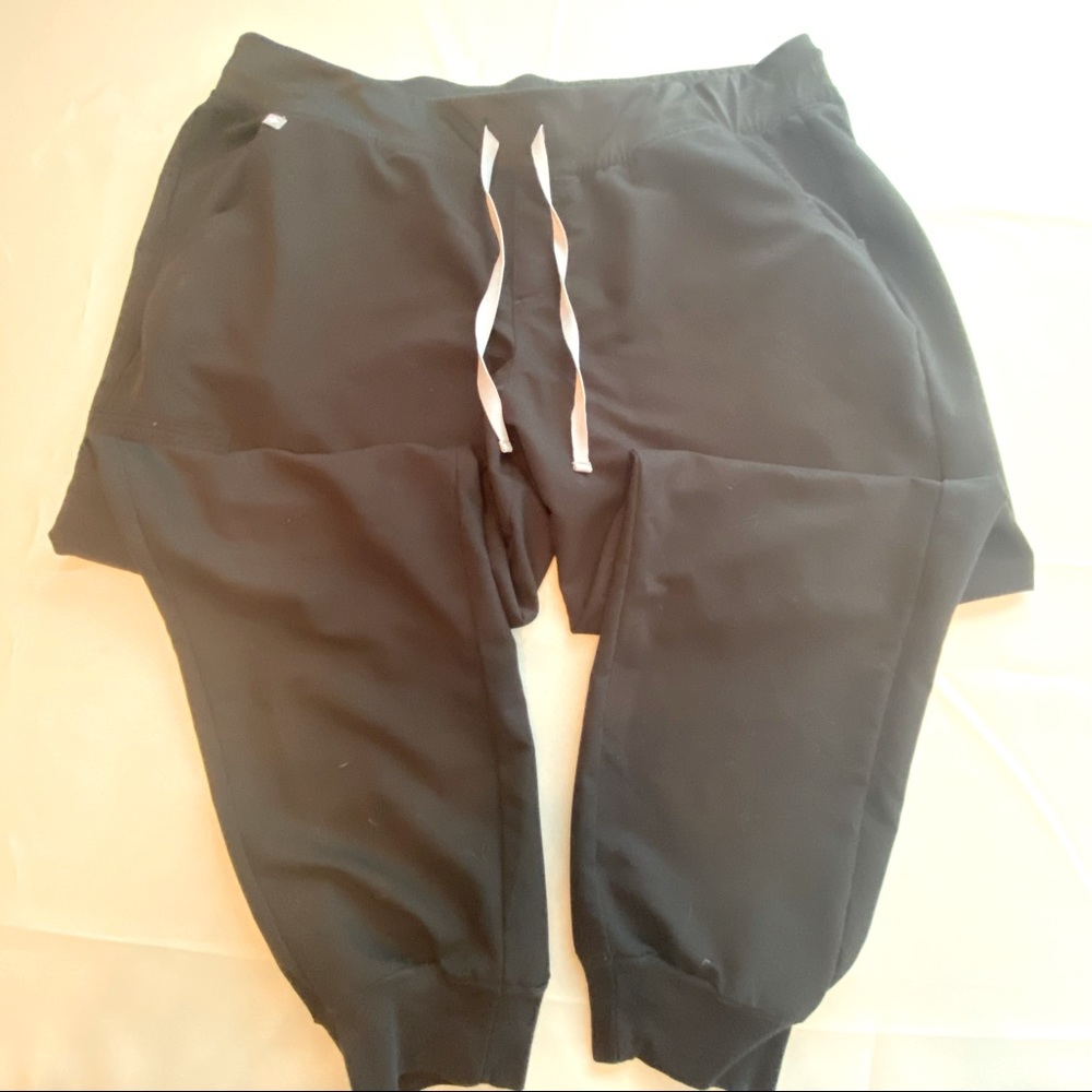 Women’s Figs Jogger Scrub Pants